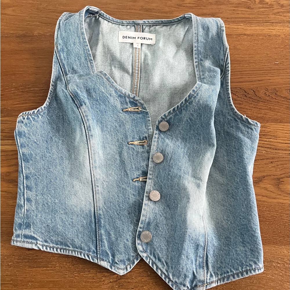 Aritzia Denim forum color 7 yrs blue taboo The
'90s Mia Denim Vest